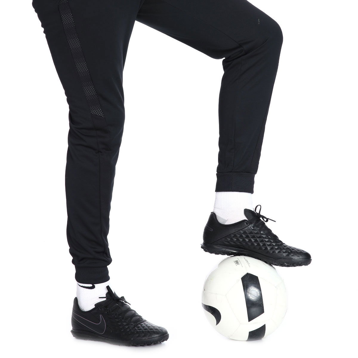 Tiempo Legend 8 Club Erkek Siyah Halı Saha Futbol Ayakkabısı AT6109-010