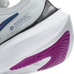 Zoom Gravity Kadın Beyaz Koşu Ayakkabısı BQ3203-007
