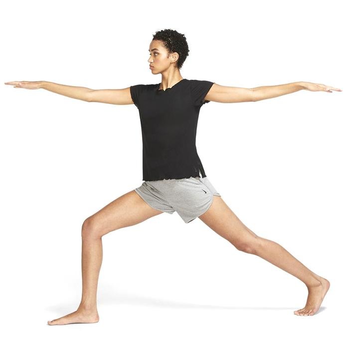 Yoga Core Cn Layer Vnr Ss Top Kadın Siyah Antrenman Tişört CU5383-010 1233545