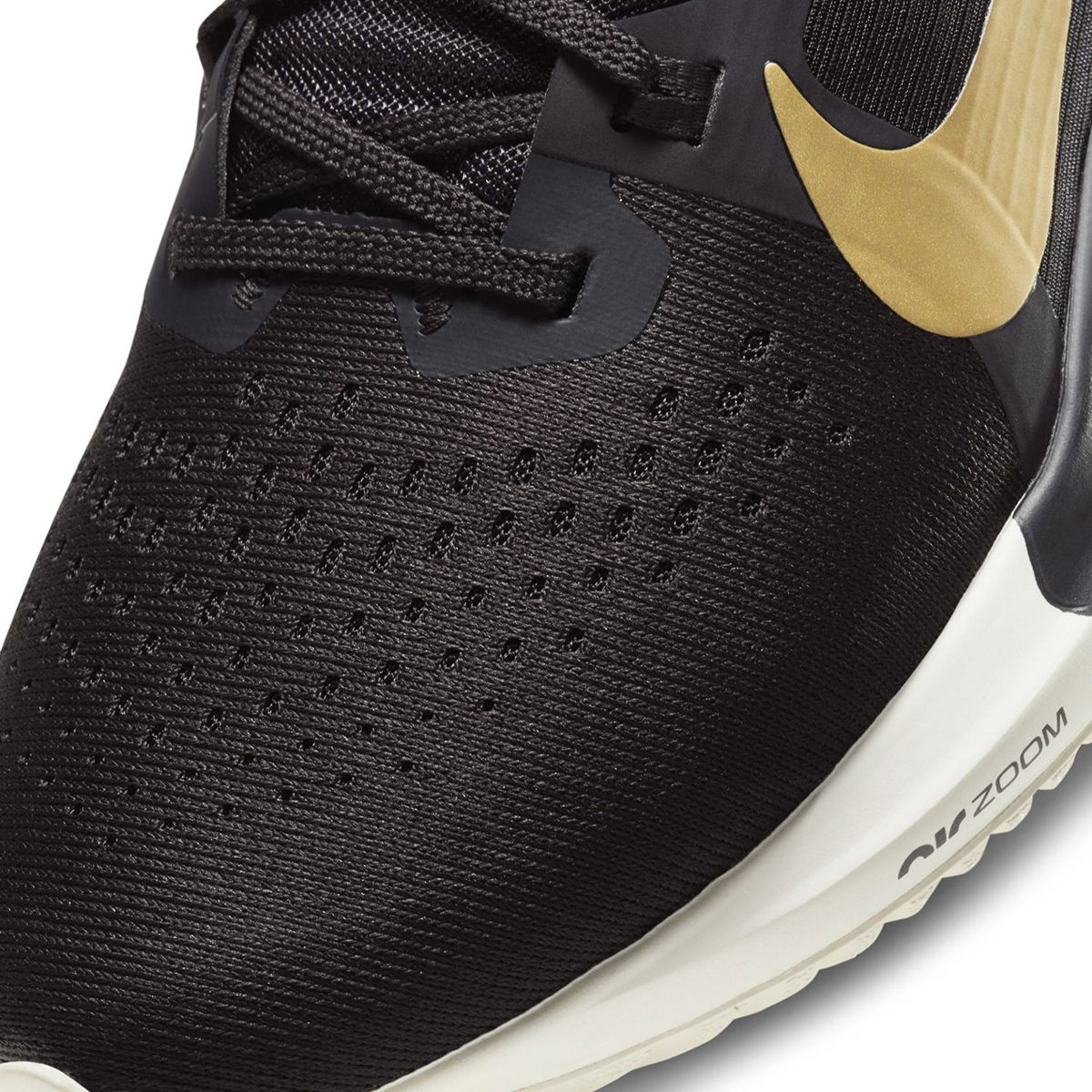 Wmns Air Zoom Vomero 15 Kadın Siyah Koşu Ayakkabısı CU1856-003