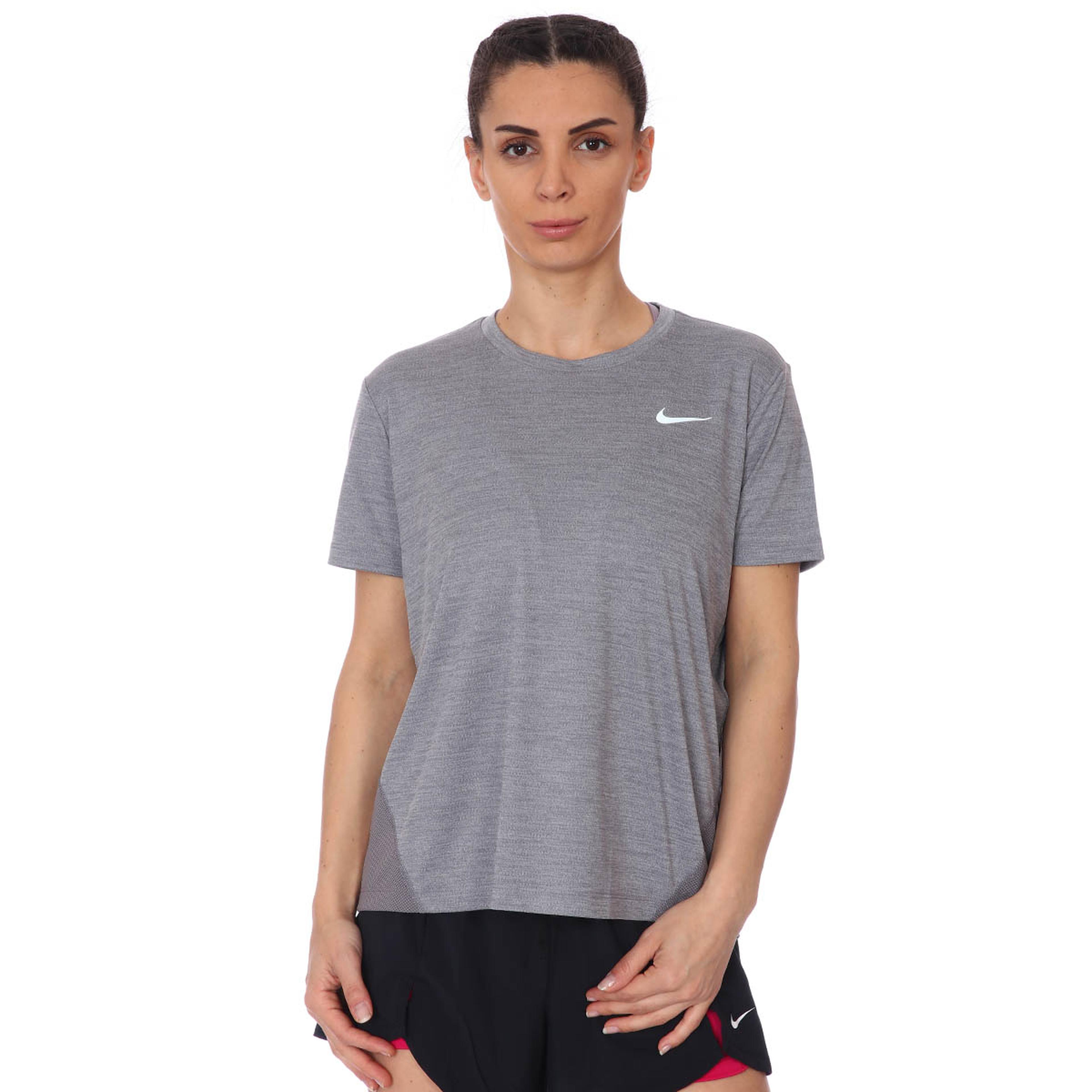 Miler Top Kadın Gri Koşu Tişört AJ8121-056