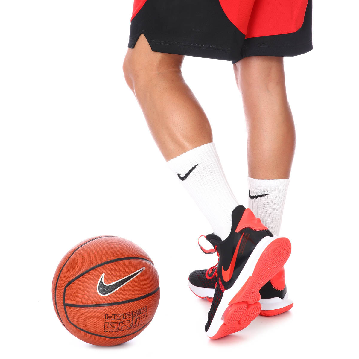 Lebron Witness V NBA Unisex Siyah-Kırmızı Basketbol Ayakkabısı CQ9380-005