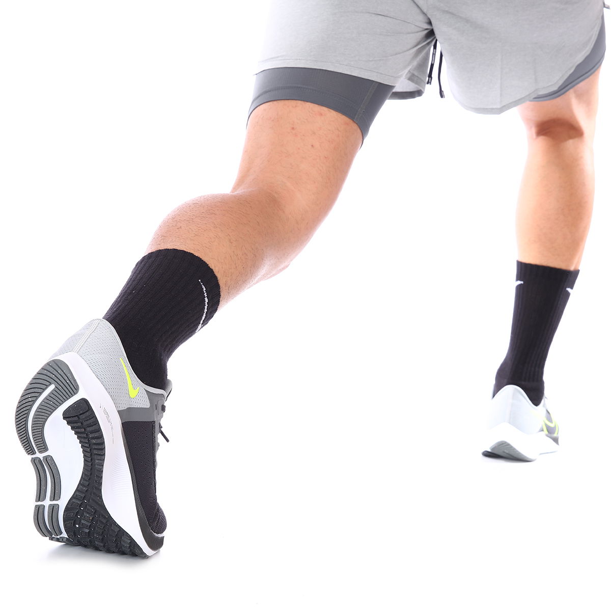 Air Zoom Pegasus 38 Erkek Siyah Koşu Ayakkabısı CW7356-005