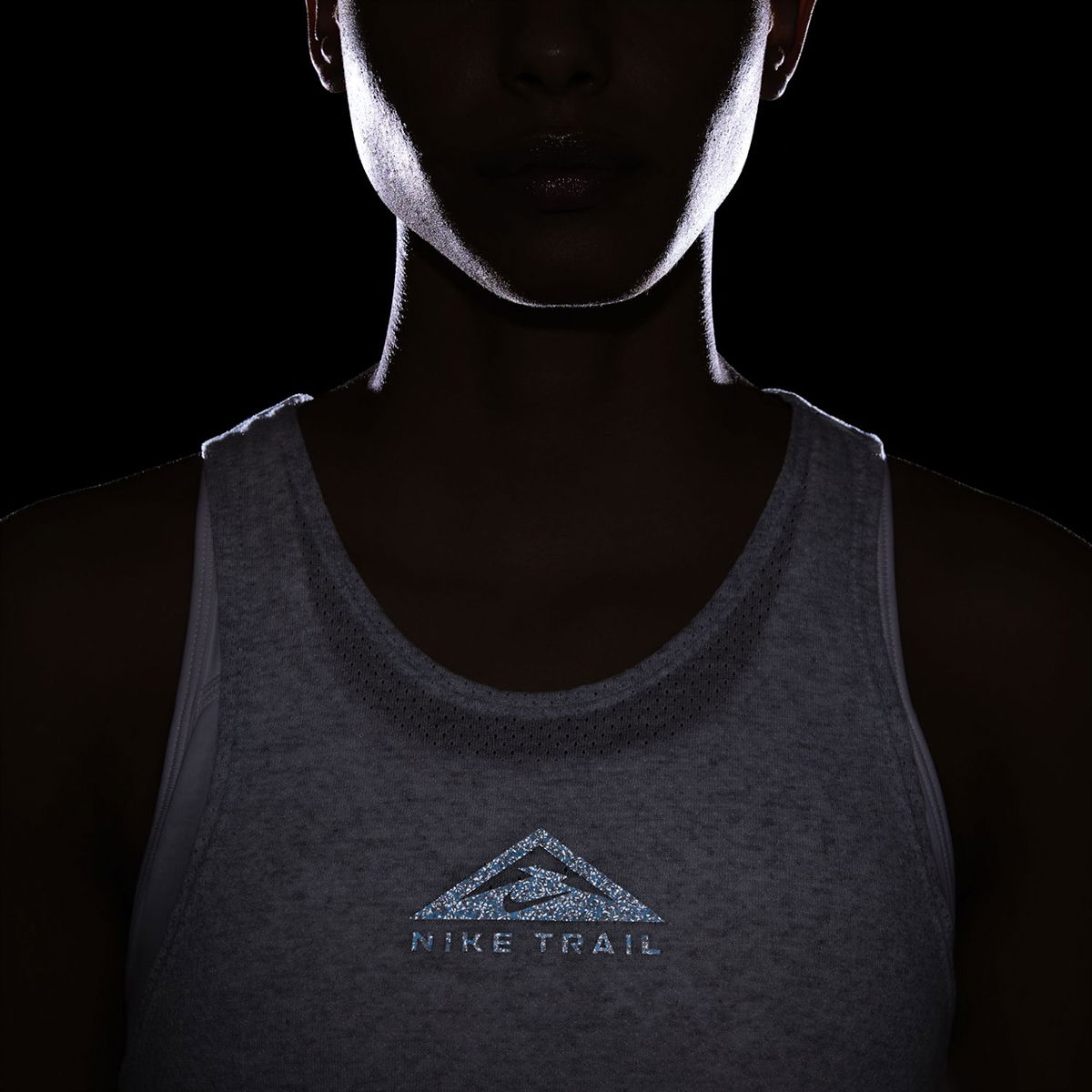 W Nk City Sleek Tank Trail Kadın Beyaz Koşu Atlet CZ9553-078