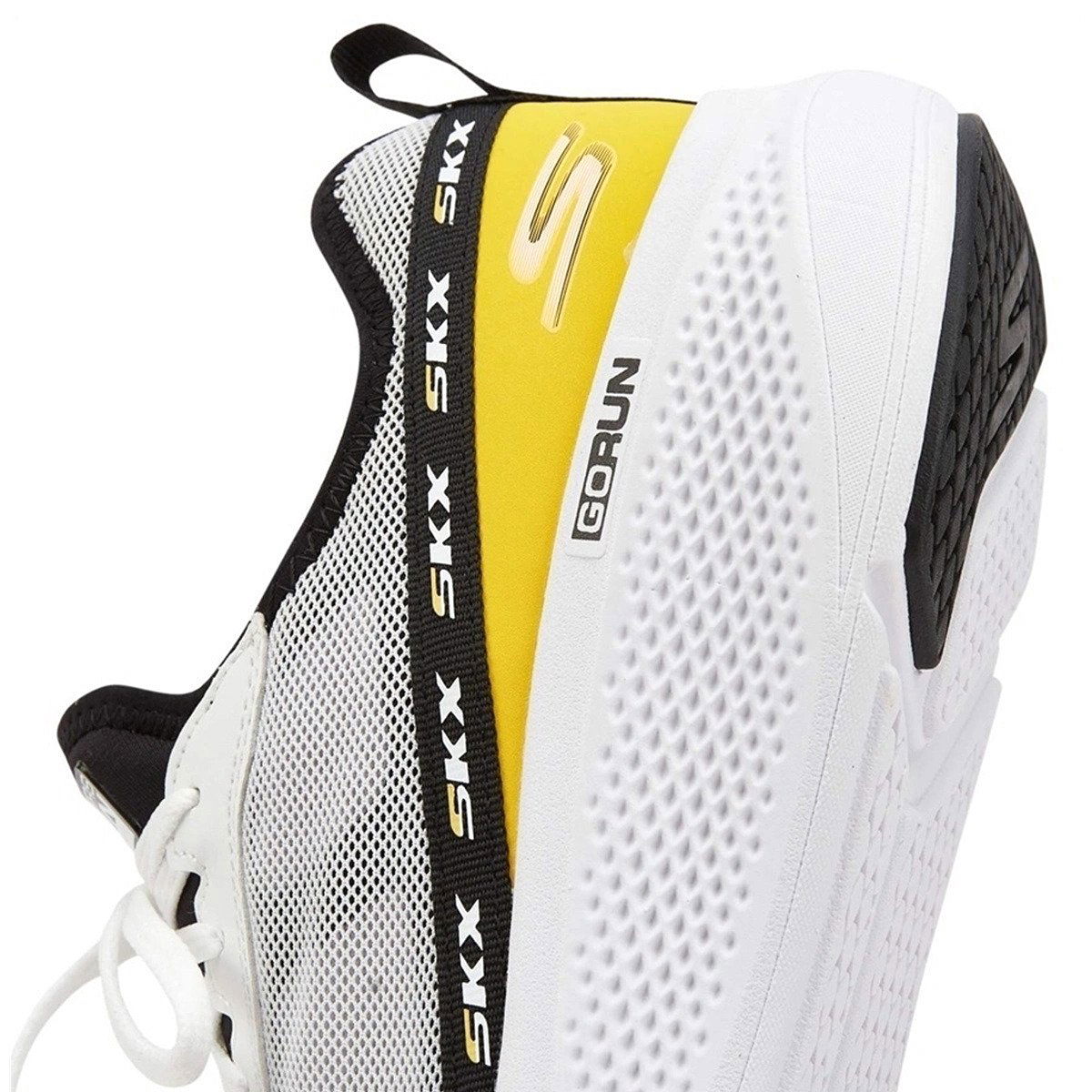 Go Run Elevate - Accelerate Erkek Beyaz Koşu Ayakkabısı 220181 WBK
