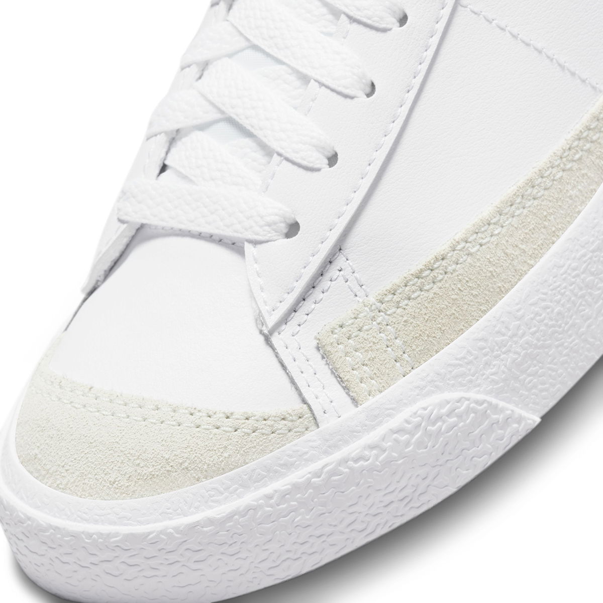Blazer Mid '77 Gs Unisex Beyaz Sneaker Ayakkabı DV7142-100