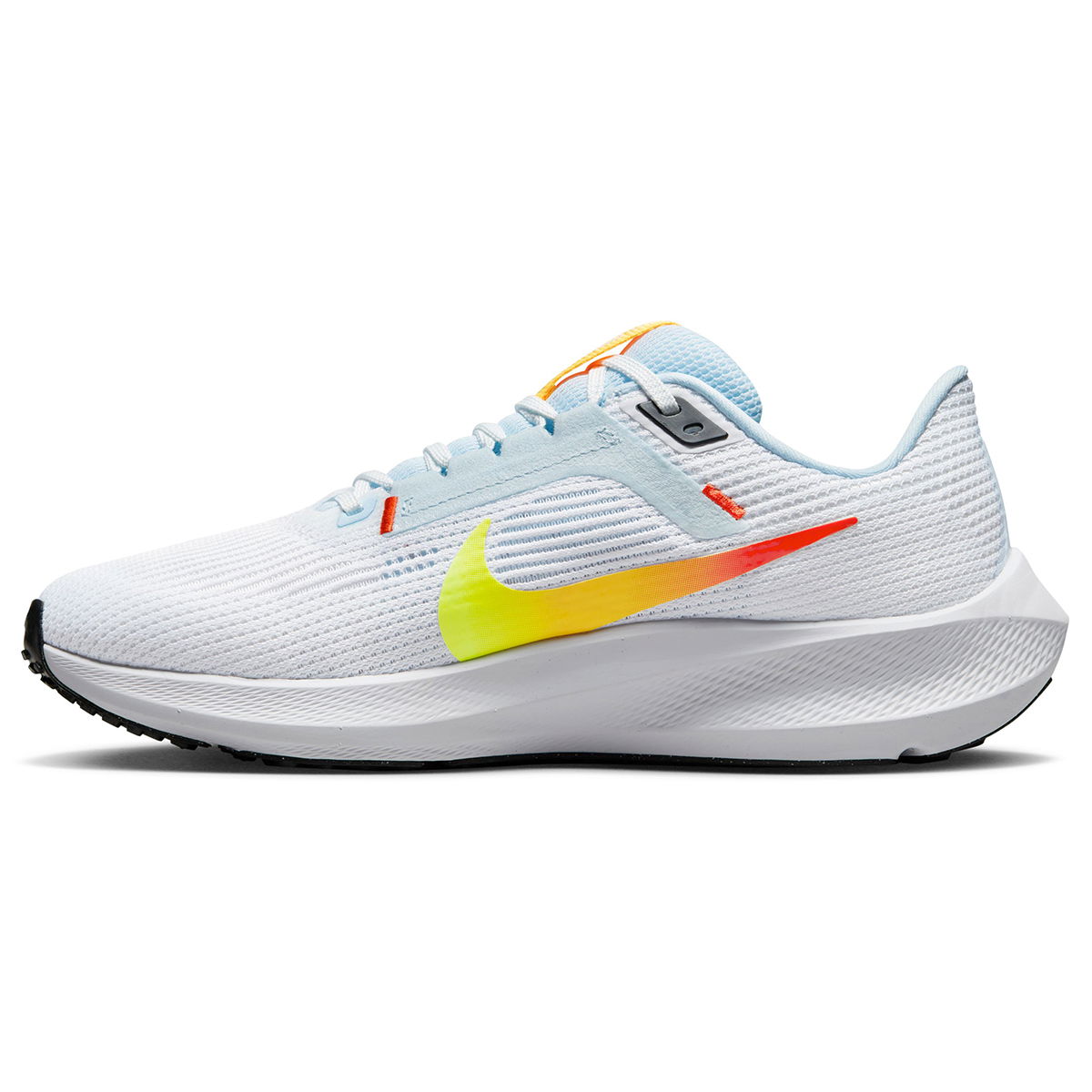 Air Zoom Pegasus 40 Kadın Beyaz Koşu Ayakkabısı DV3854-102