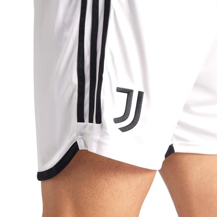 Juventus Erkek Beyaz Futbol Şort HR8260 1515915