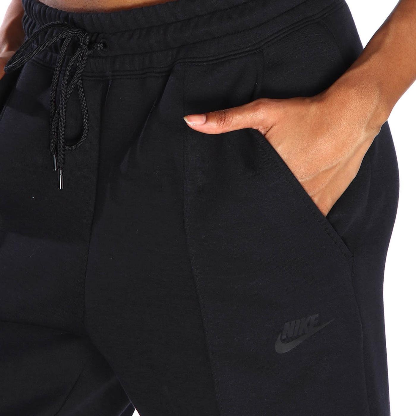 Nike Tech Fleece Kadın Siyah Günlük Stil Eşofman Altı FB8330-010