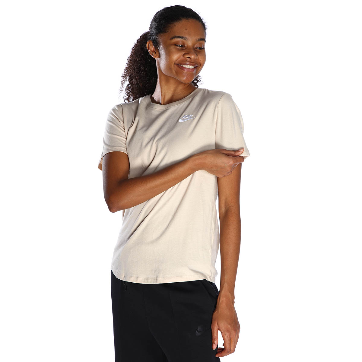 Sportswear Club Kadın Beyaz Günlük Stil T-Shirt DX7902-126