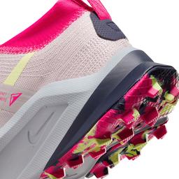 W Zoomx Zegama Trail Kadın Bej Koşu Ayakkabısı DH0625-002