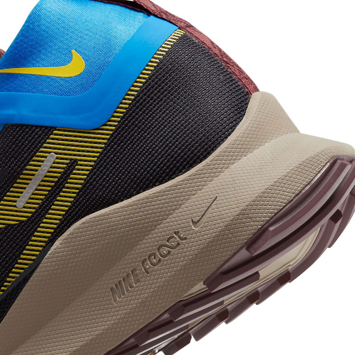 React Pegasus Trail 4 Gore-tex Erkek Yeşil Koşu Ayakkabısı DJ7926-003