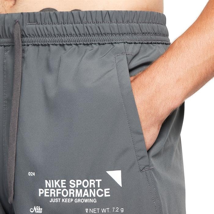 Nike Dri-Fit Form Erkek Gri Antrenman Şort FN3283-068_3