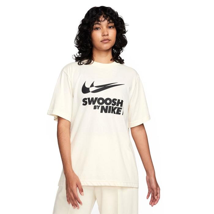 Nike Sportswear Kadın Beyaz Günlük Stil T-Shirt FZ4634-113