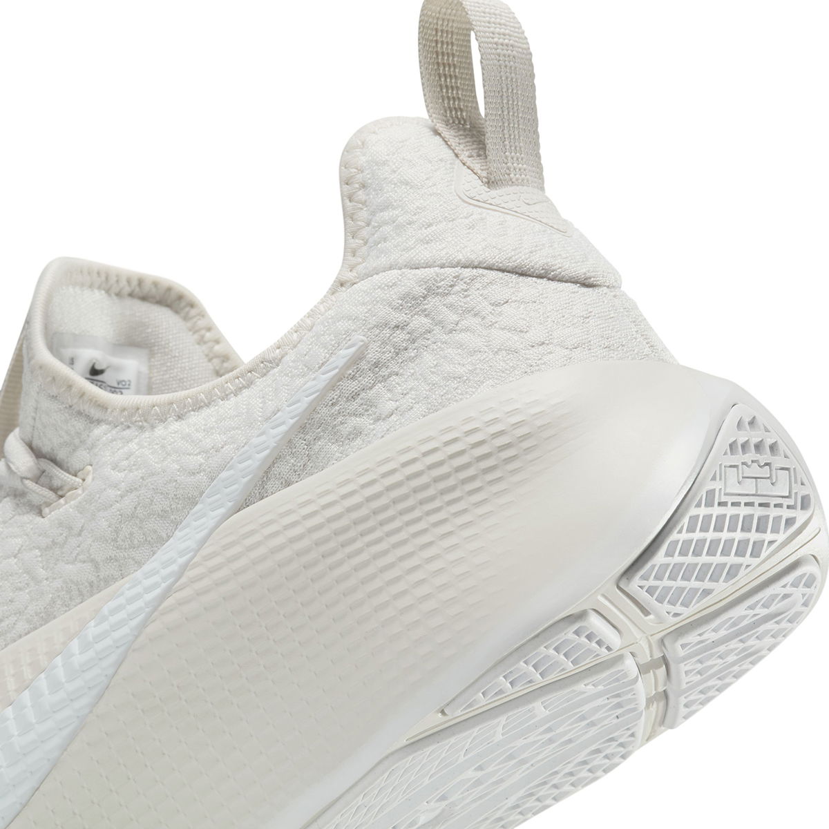 Lebron Tr 1 Erkek Beyaz Basketbol Ayakkabısı FJ6151-002