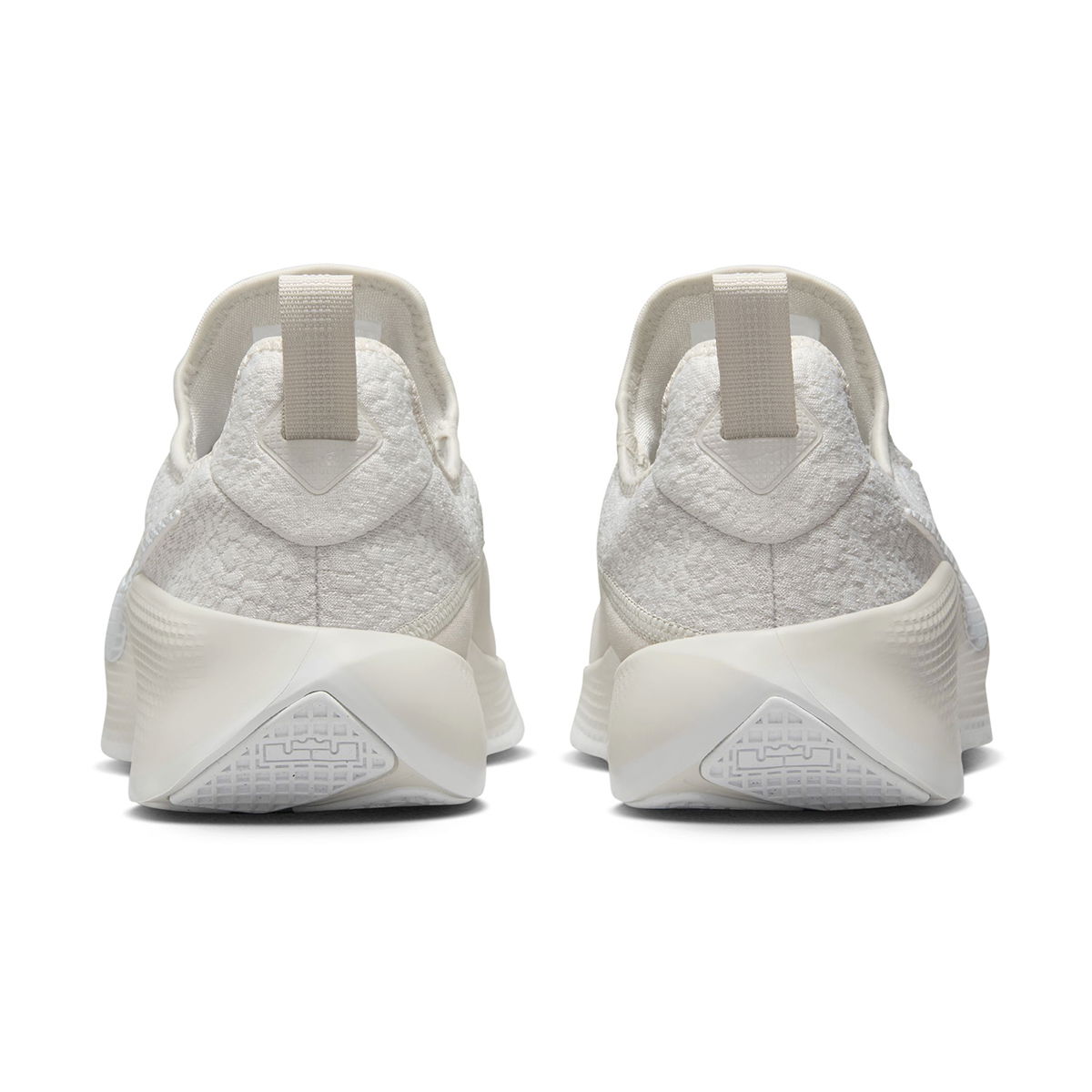 Lebron Tr 1 Erkek Beyaz Basketbol Ayakkabısı FJ6151-002