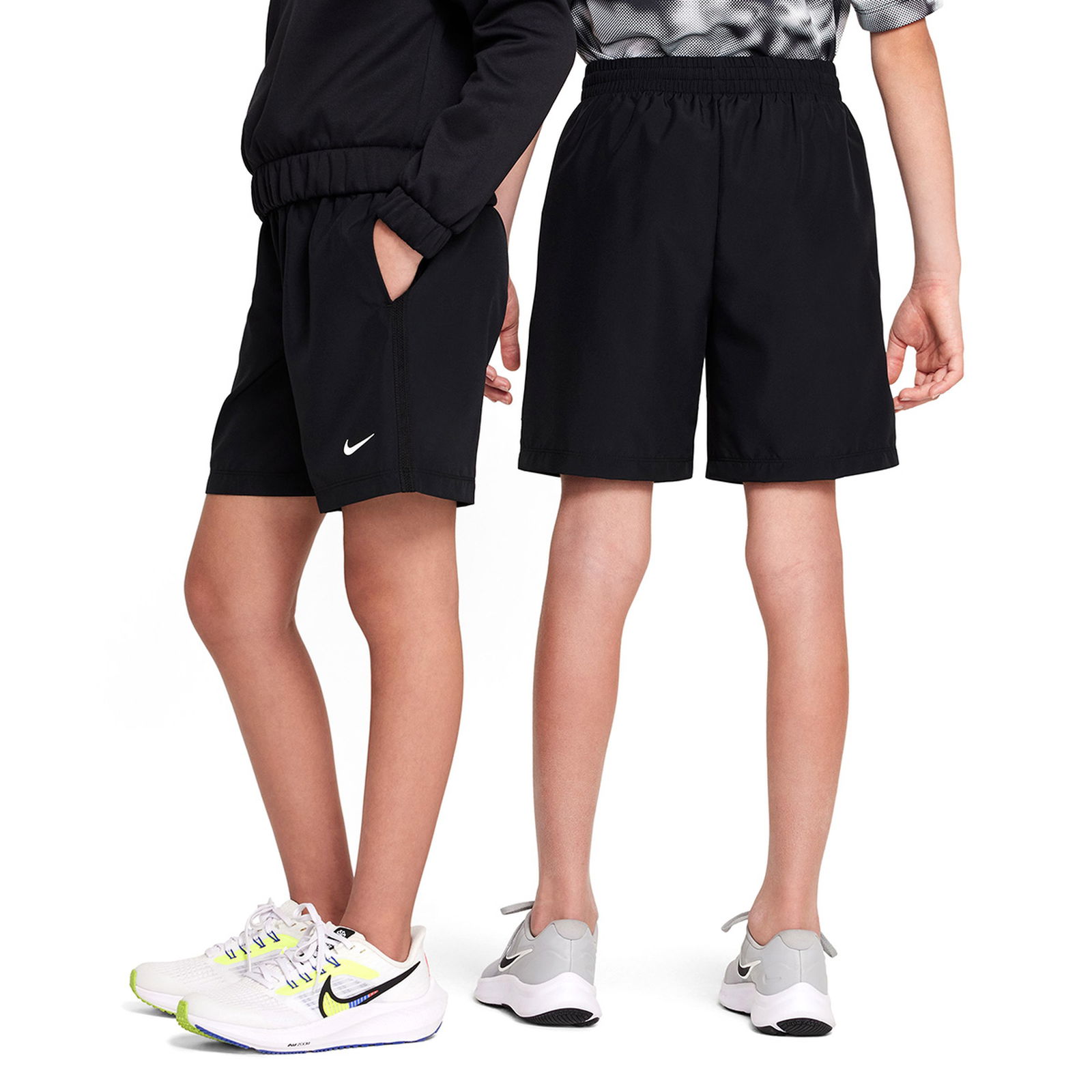 Multi Dri-Fit Çocuk Siyah Günlük Stil Şort DX5382-010