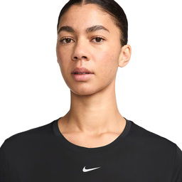 One Dri-Fit Kadın Siyah Günlük Stil T-Shirt IB9408-010