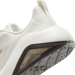 Air Zoom Bella 7 Kadın Bej Antrenman Ayakkabısı FZ1689-004