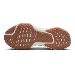 Zoomx Invincible Run Fk 3 Kadın Beyaz Koşu Ayakkabısı DR2660-107