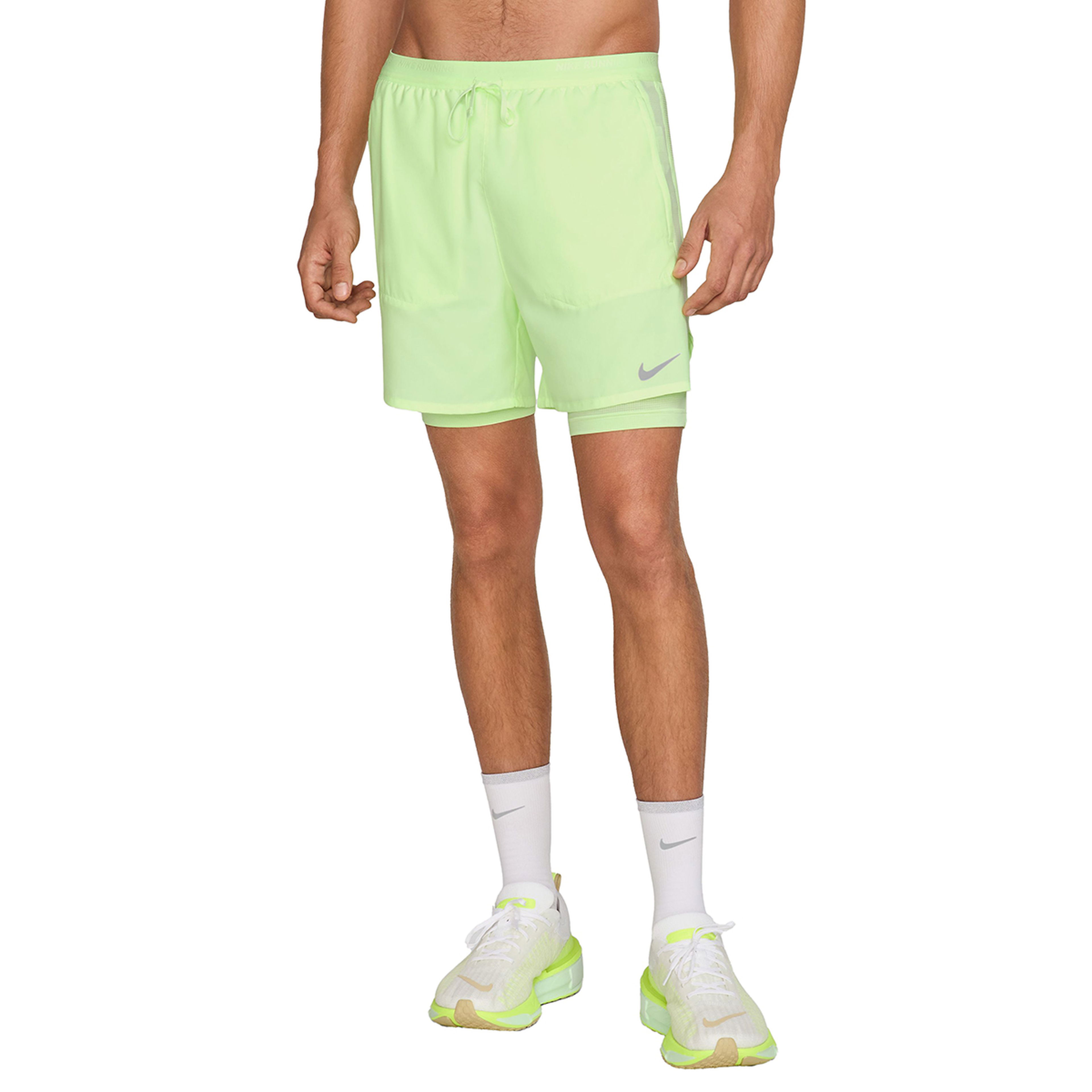 Stride Dri-Fit Erkek Sarı Koşu Şort DM4757-701